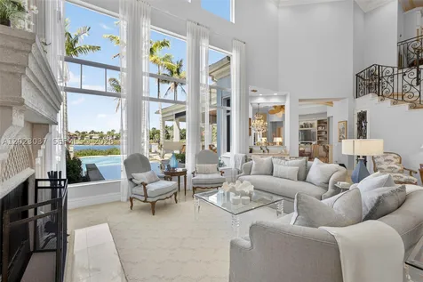 656 Hermitage Circle Palm Beach Gardens FL 33410