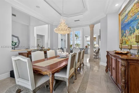 656 Hermitage Circle Palm Beach Gardens FL 33410