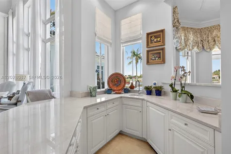 656 Hermitage Circle Palm Beach Gardens FL 33410