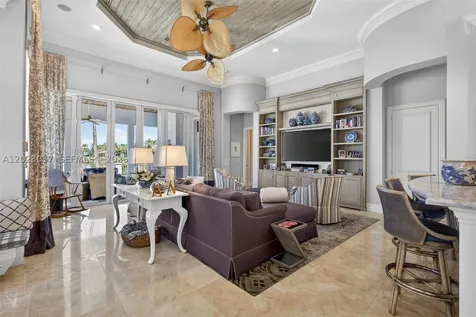 656 Hermitage Circle Palm Beach Gardens FL 33410