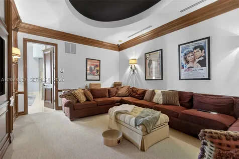 656 Hermitage Circle Palm Beach Gardens FL 33410