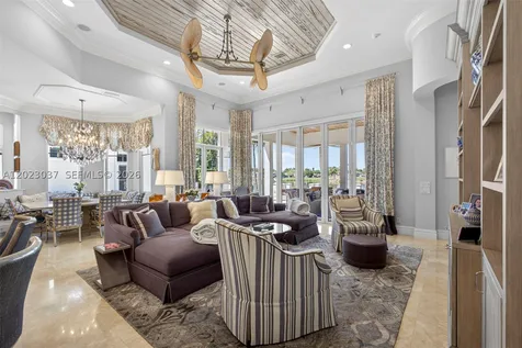 656 Hermitage Circle Palm Beach Gardens FL 33410