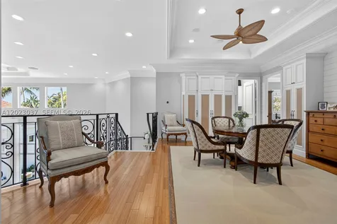 656 Hermitage Circle Palm Beach Gardens FL 33410