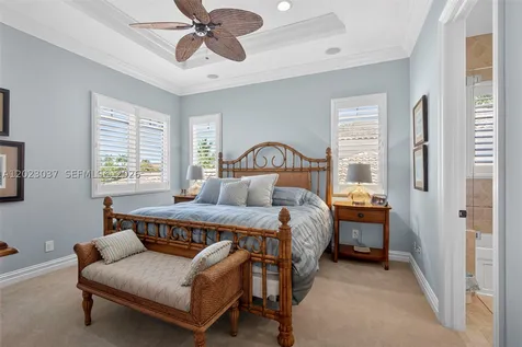 656 Hermitage Circle Palm Beach Gardens FL 33410