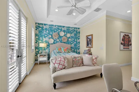 656 Hermitage Circle Palm Beach Gardens FL 33410