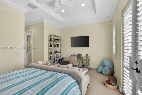 656 Hermitage Circle Palm Beach Gardens FL 33410