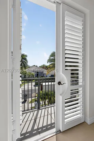 656 Hermitage Circle Palm Beach Gardens FL 33410