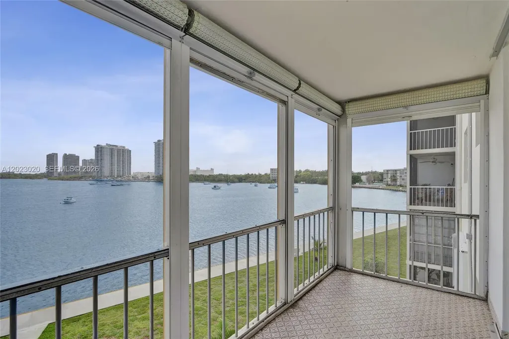 2920 Point East Drive Aventura FL 33160