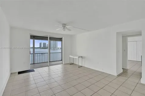 2920 Point East Drive Aventura FL 33160