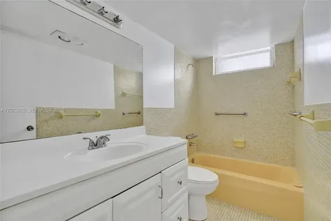 2920 Point East Drive Aventura FL 33160
