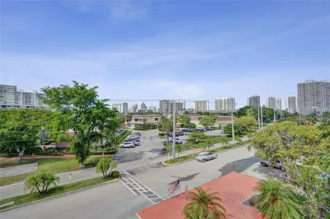 2920 Point East Drive Aventura FL 33160
