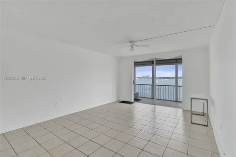 2920 Point East Drive Aventura FL 33160