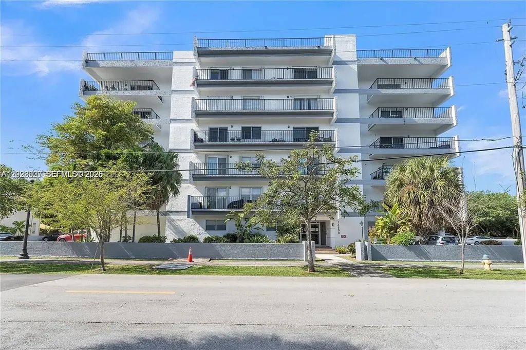 16508 NE 26th Avenue North Miami Beach FL 33160
