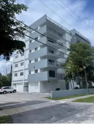 16508 NE 26th Avenue North Miami Beach FL 33160