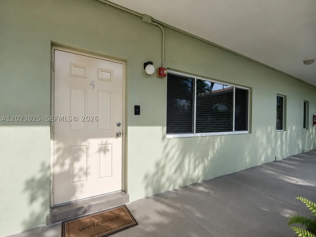 1423 Holly Heights Drive Fort Lauderdale FL 33304