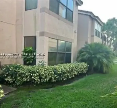 2946 S University Drive Davie FL 33328