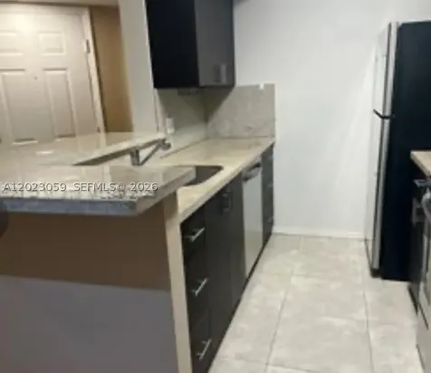 2946 S University Drive Davie FL 33328