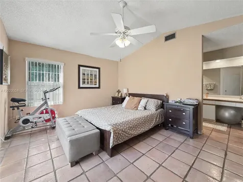 14609 SW 143rd Place Circle Miami FL 33186