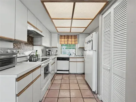 14609 SW 143rd Place Circle Miami FL 33186