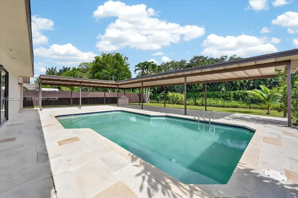 2460 NW 67 Court Fort Lauderdale FL 33309