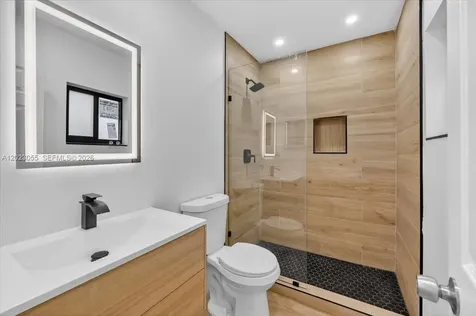 2460 NW 67 Court Fort Lauderdale FL 33309