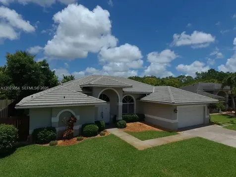 10205 SW 12th Street Pembroke Pines FL 33025