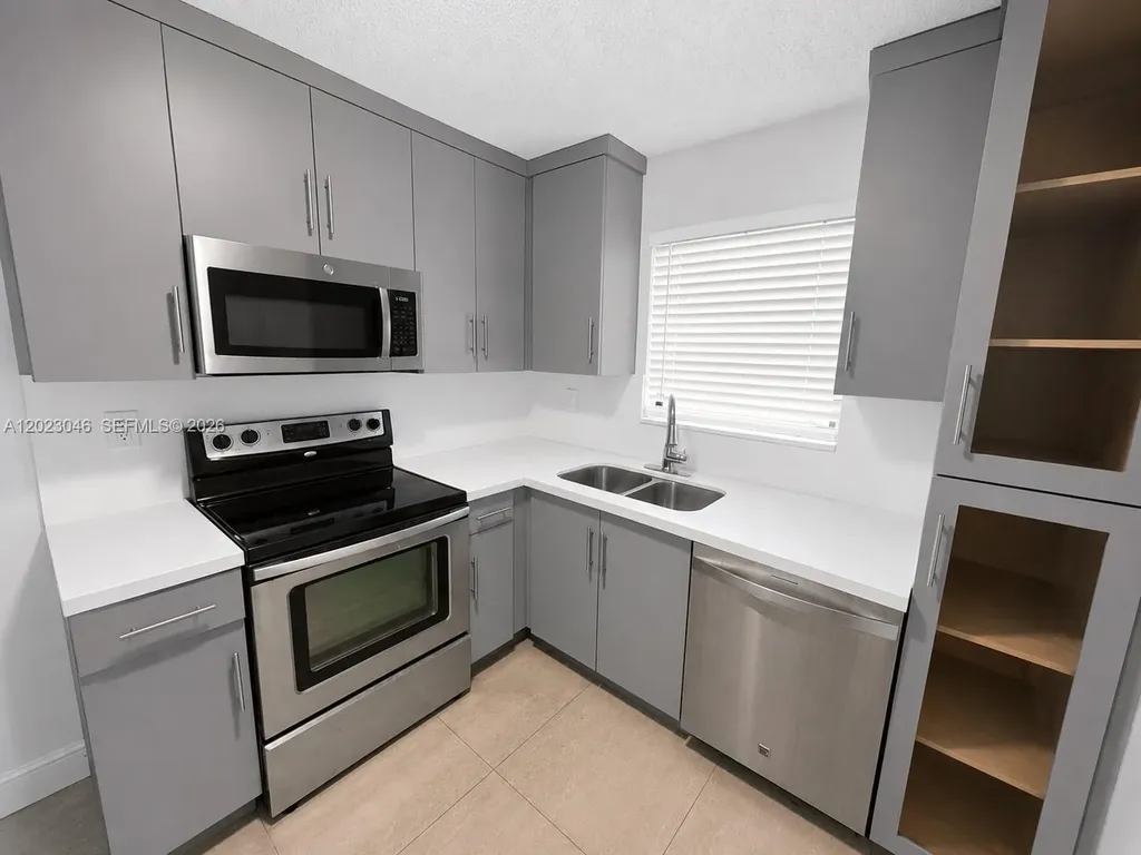 811 NW 6th Avenue Pompano Beach FL 33060
