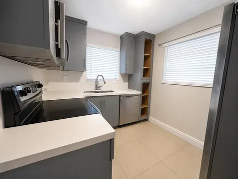 811 NW 6th Avenue Pompano Beach FL 33060