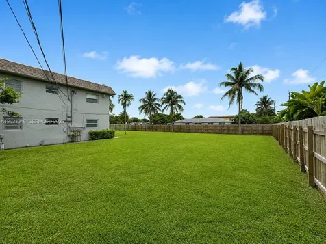 811 NW 6th Avenue Pompano Beach FL 33060