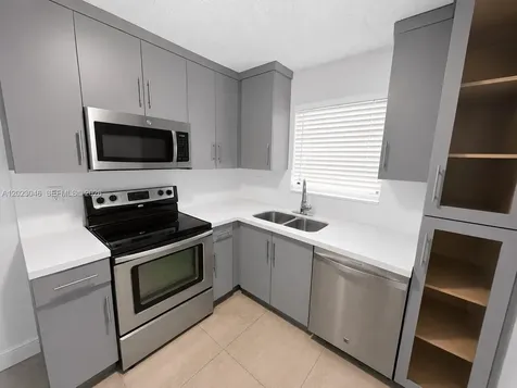 811 NW 6th Avenue Pompano Beach FL 33060