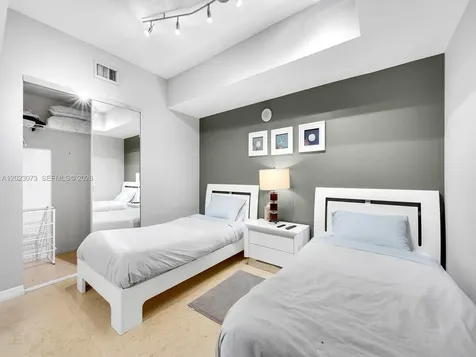 16699 Collins Avenue Sunny Isles Beach FL 33160
