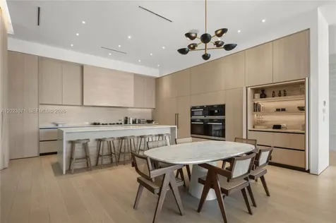 28 W Dilido Drive Miami Beach FL 33139