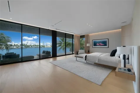 28 W Dilido Drive Miami Beach FL 33139