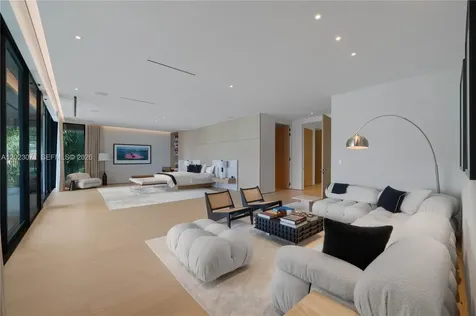 28 W Dilido Drive Miami Beach FL 33139