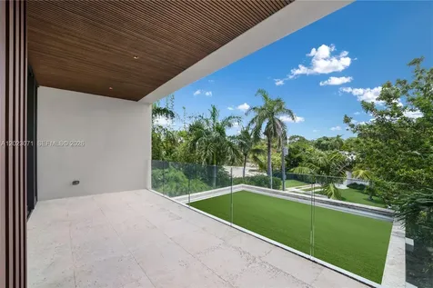 28 W Dilido Drive Miami Beach FL 33139
