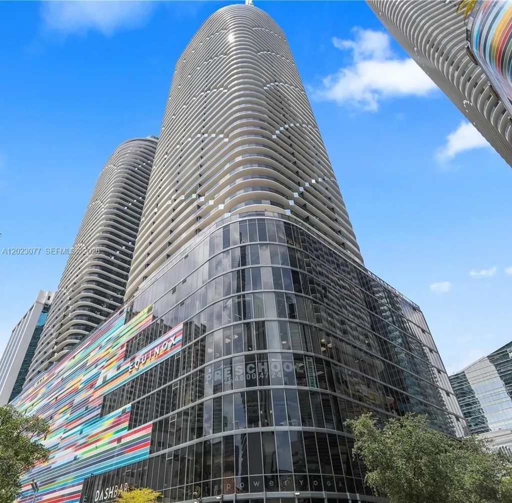 45 SW 9th Street Miami FL 33130
