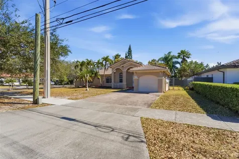 18049 SW 152nd Avenue Miami FL 33187