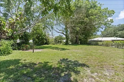 3910 NW 4th Court Boca Raton FL 33431