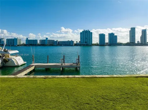 36 Star Island Drive Miami Beach FL 33139