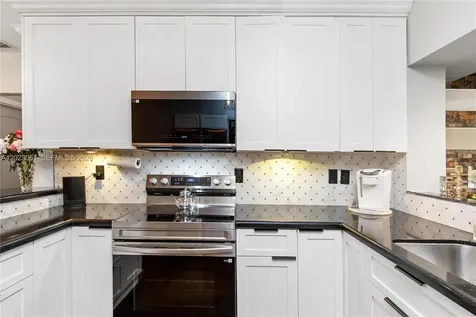 6520 SW 16th Terrace West Miami FL 33155