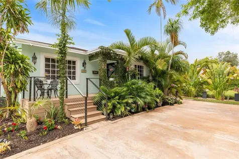 6520 SW 16th Terrace West Miami FL 33155