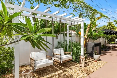 6520 SW 16th Terrace West Miami FL 33155