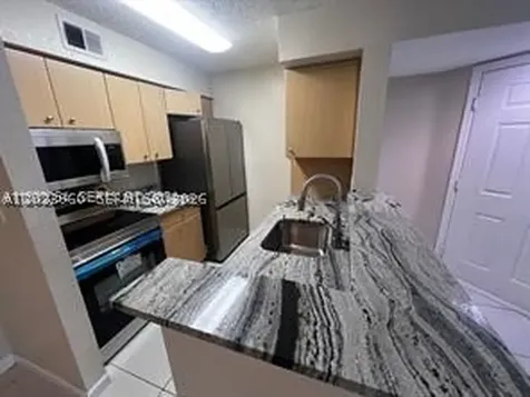 2946 S University Drive Davie FL 33328