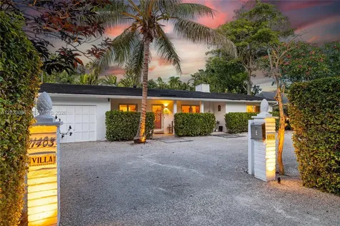 11403 NE 8th Avenue Biscayne Park FL 33161