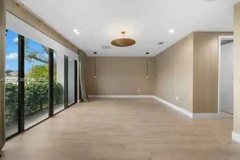 6812 SW 80th Street Miami FL 33143