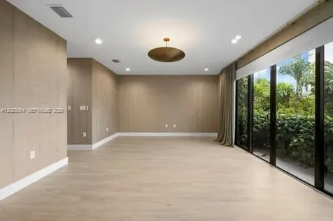 6812 SW 80th Street Miami FL 33143