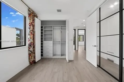 6812 SW 80th Street Miami FL 33143
