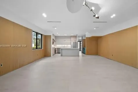 6812 SW 80th Street Miami FL 33143
