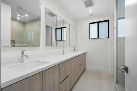 6812 SW 80th Street Miami FL 33143