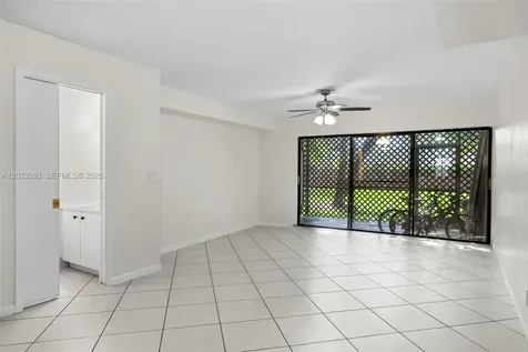 4241 SW 71st Way Davie FL 33314